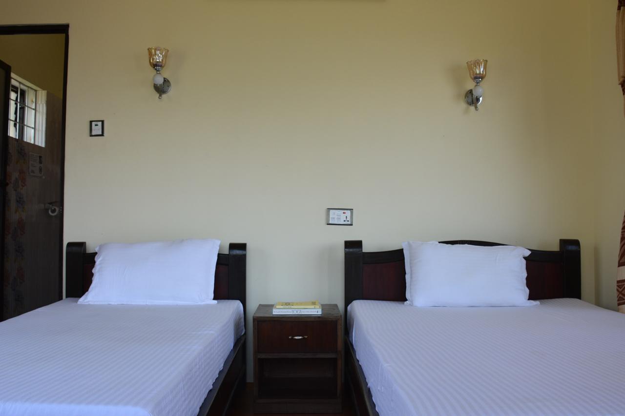 Green Hills Yoga Retreat Pokhara Exterior foto